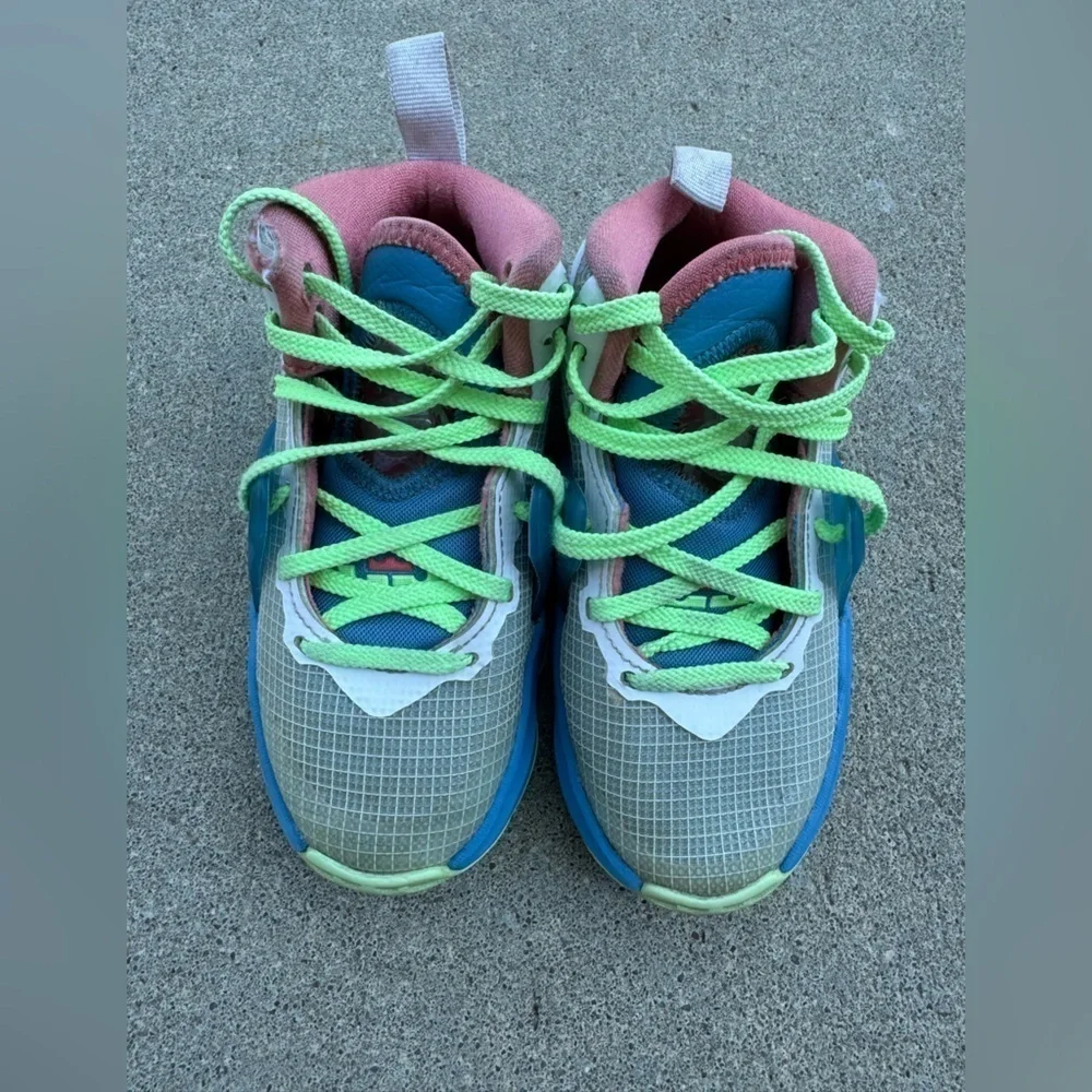 Nike Lebron 19 PS Tropical Round Toe Lace Up Basketball Shoes Size 10.5C